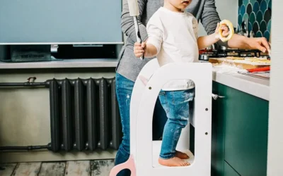 Toddler in Family | Torre de Aprendizaje Montessori